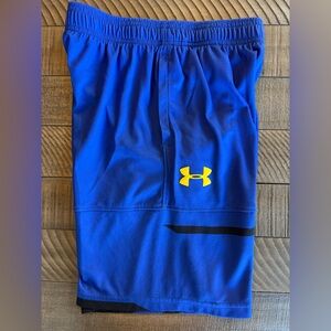 Under Armour Youth Blue Athletic Shorts Size Medium